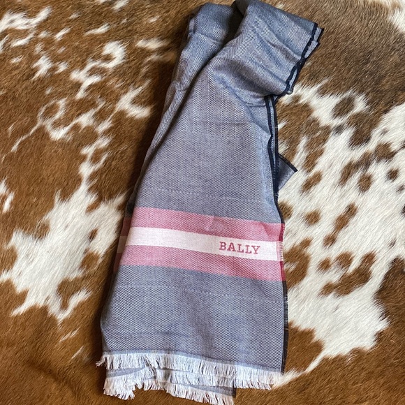 Bally Scarf - Picture 2 of 4
